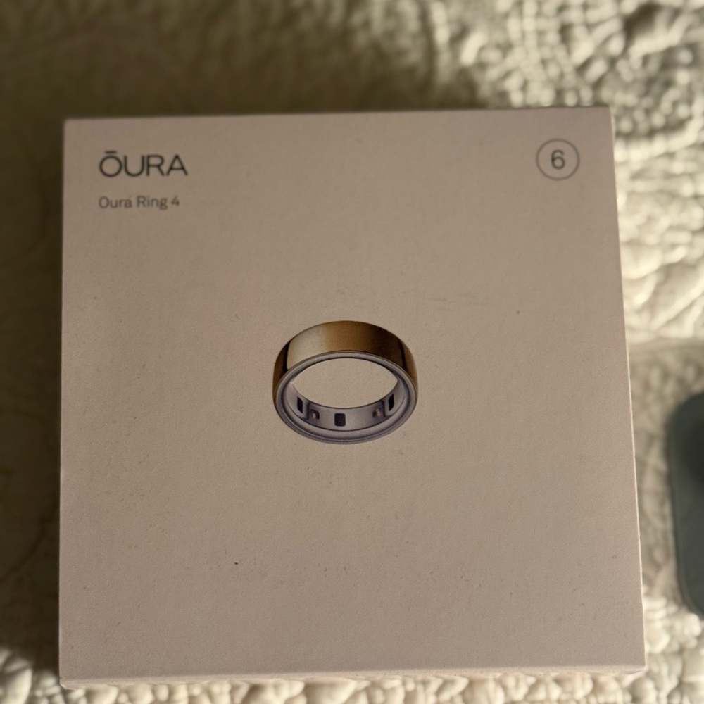 Oura Gold Smart Ring Gen 4 - Size 6